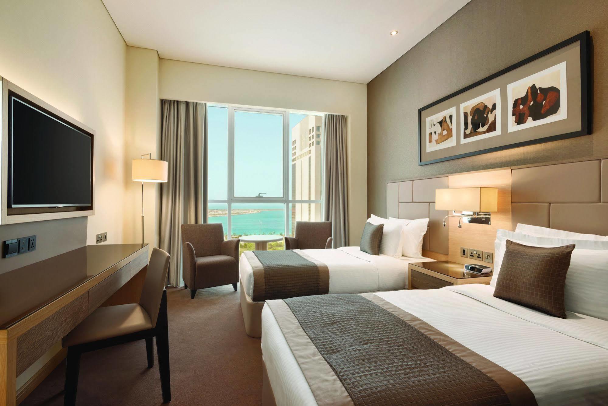 Tryp By Wyndham Abu Dhabi City Center Ngoại thất bức ảnh