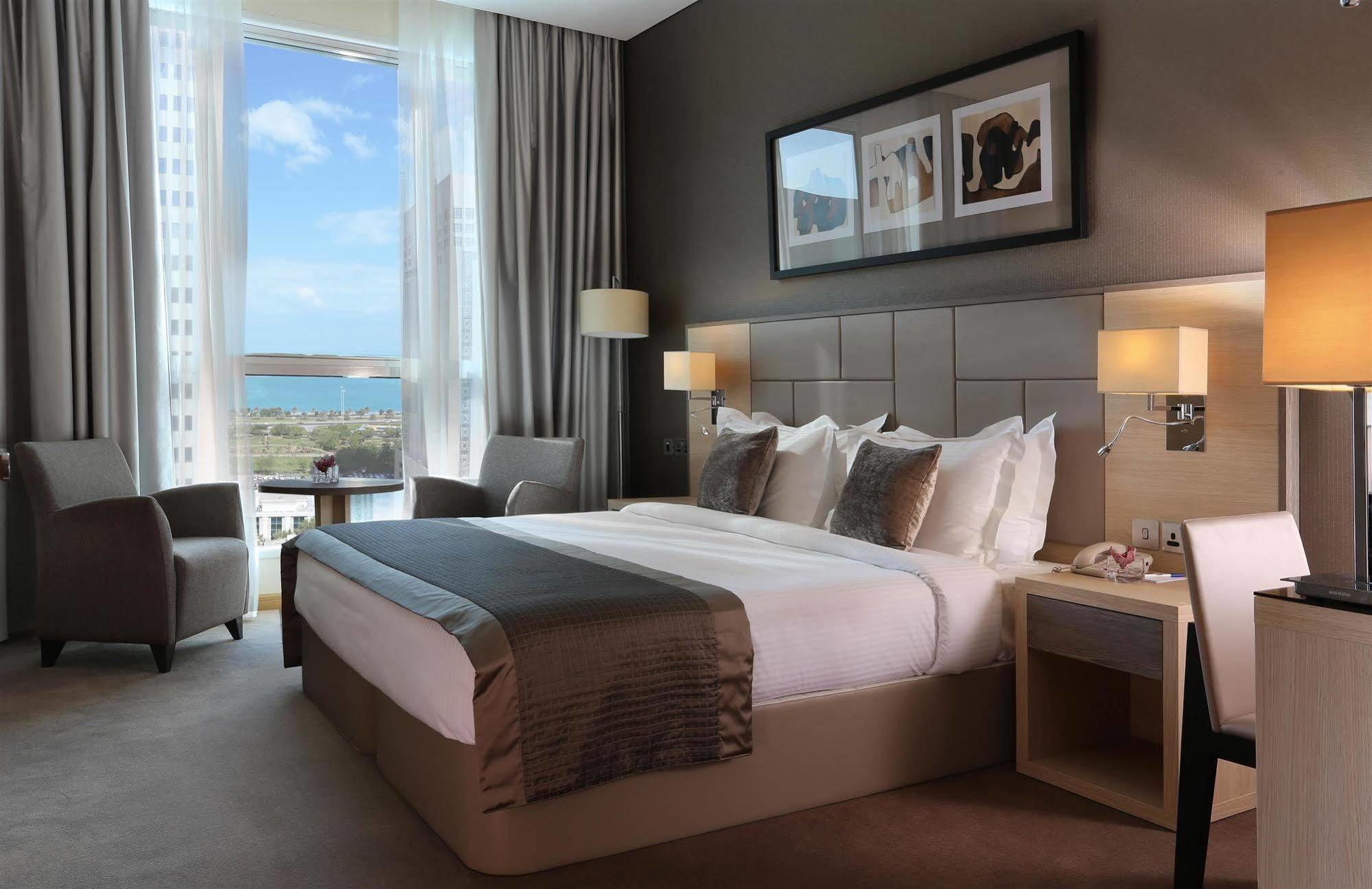 Tryp By Wyndham Abu Dhabi City Center Ngoại thất bức ảnh