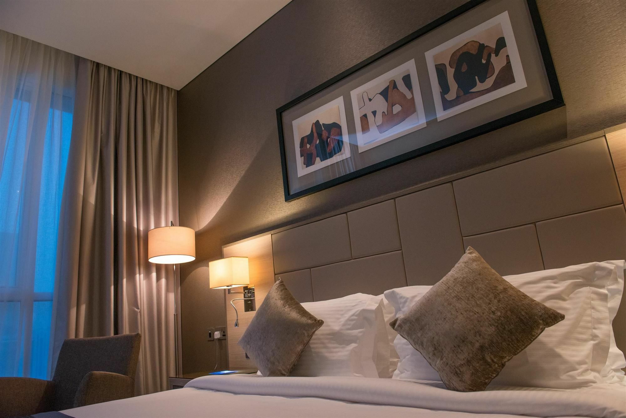 Tryp By Wyndham Abu Dhabi City Center Ngoại thất bức ảnh